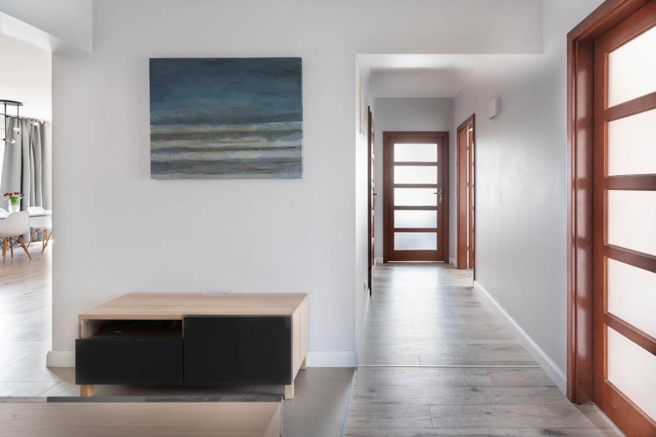 160m2, 500m Od Starowki Lägenhet