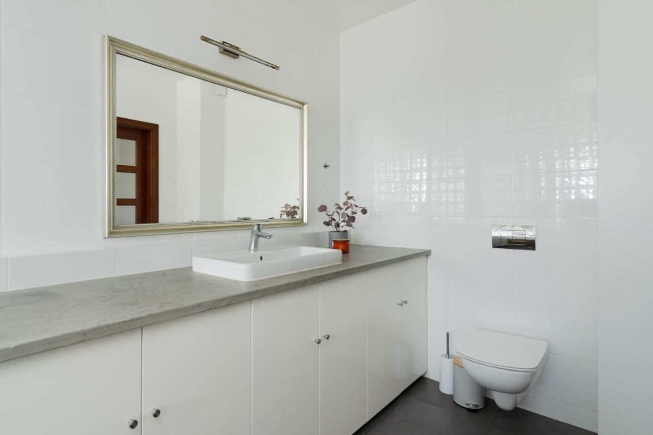 160m2, 500m Od Starowki Lägenhet